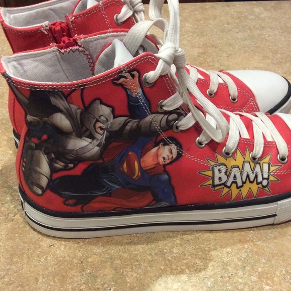 DC BATMAN VS SUPERMAN DAWN OF JUSTICE HI TOPS - Picture 2 of 8